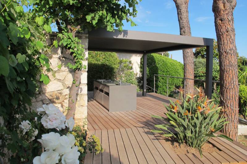 Spécialiste de la pose de pergola bioclimatique à lames orientables à Martigues